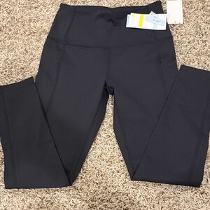 Zella Black womens High-Waist, live in pocket leggings 7/8 length size small